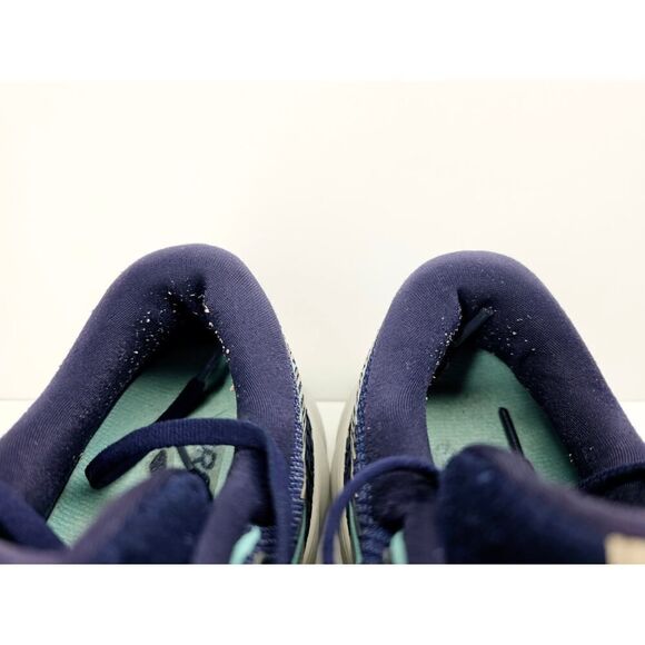 Brooks Women 9.5 Comfy footwear - Picture 3 of 10